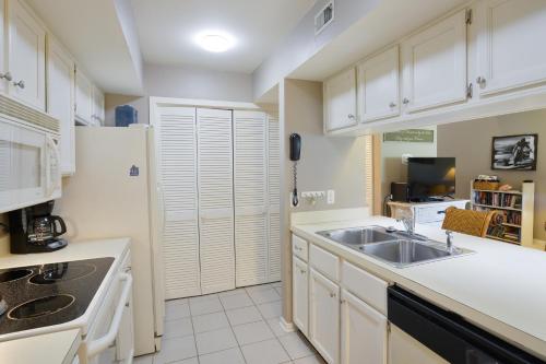 New Listing! Palmetto Dunes Condo By Beach & Golf Condo - image 4