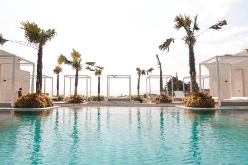 Swimming pool, Art Deco Luxury Hotel & Residence near Miss Bee Providore