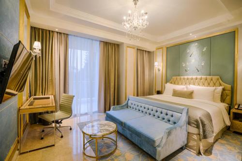 . Art Deco Luxury Hotel & Residence