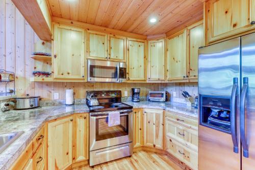 Money Creek Lodge - 5 Bed 2 Bath Vacation home in Skykomish