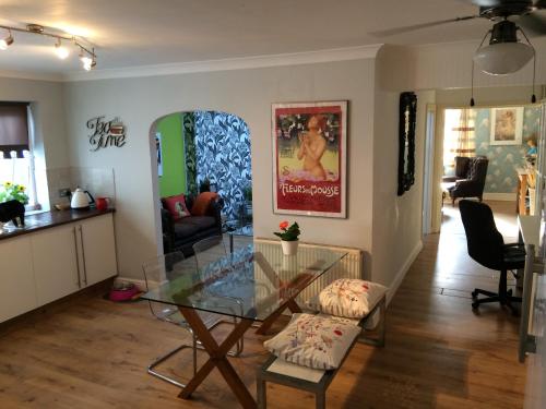 Flat57, , South Wales