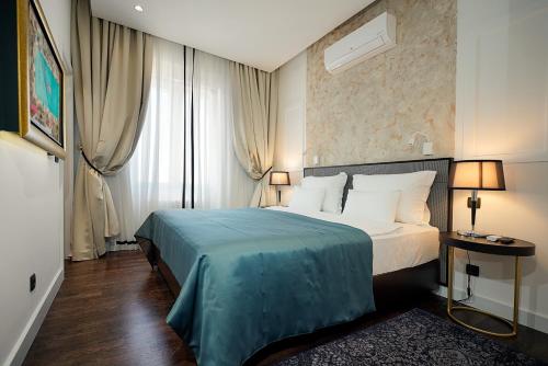 Hotel Majestic - image 12