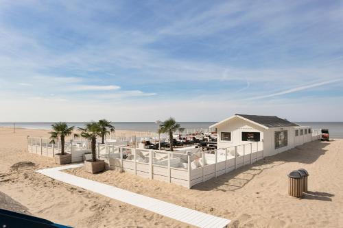plaża, Belcasa Suitehotel in Middelkerke