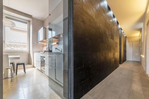 Stunning views over central Rome's rooftops - main image