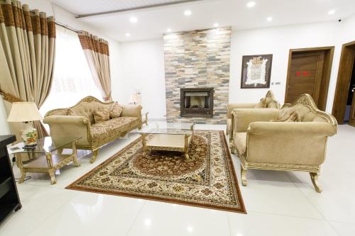 Létesítmények, Canadian Inn E-11  Islamabad in Iszlamabad