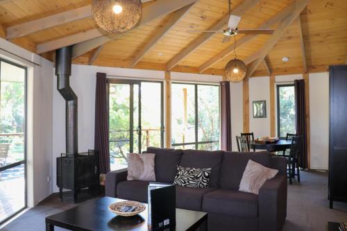 Karma Kinglake, Kinglake (foto 4)