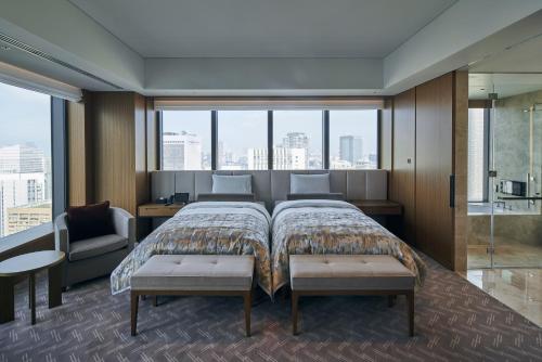 [Prestige] Corner Twin Room image 6