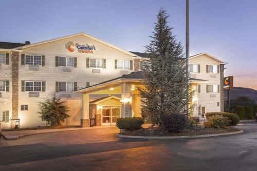 Comfort Suites Yakima - Hotel