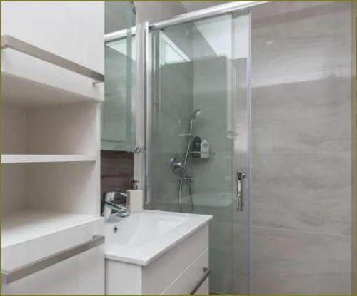 Apartments Dub Room Type - Comfort One-Bedroom Apartment with Shared Terrace Apartments Dub Room Type - Comfort One-Bedroom Apartment with Shared Terrace