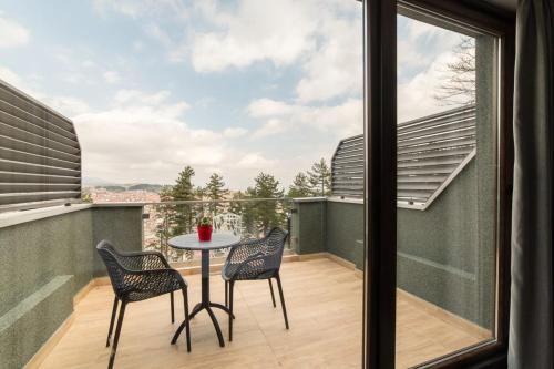 balkon/terasa, Panorama Hotel & Spa in Kavadarči