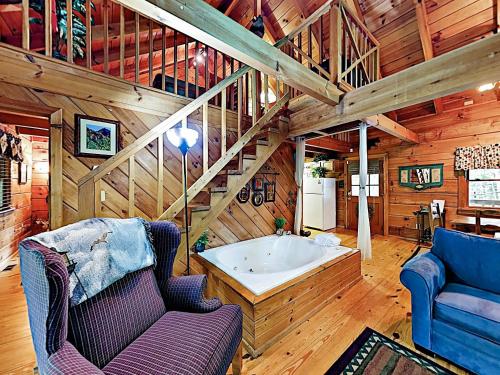 New Listing! Charming Cabin With Deck & Hot Tub Cabin - image 5