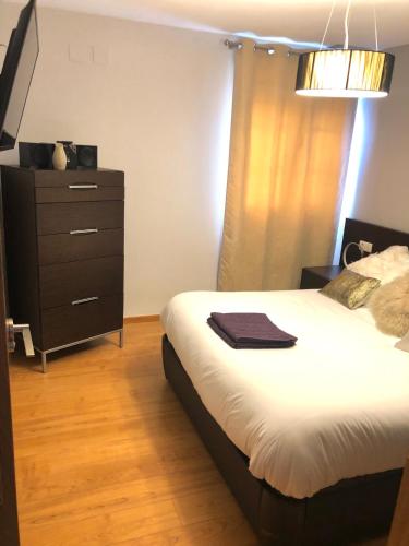  Piso semicentrico con vistas a la bahía de Algeciras in Algeciras