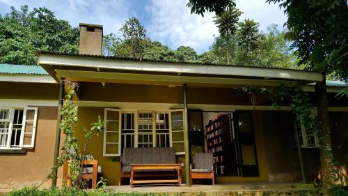 Bwindi Guest House