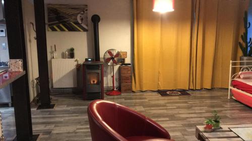 Loft cour fermée près de Chablis - image 11