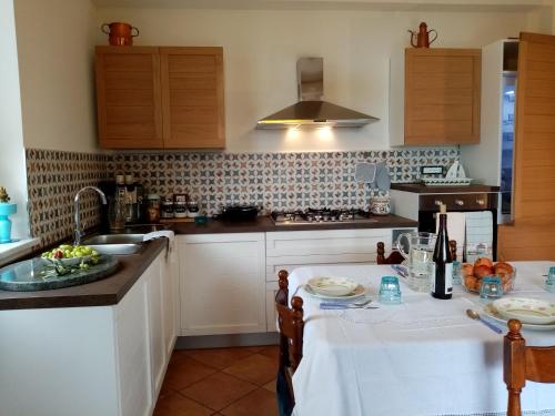 Instalaciones, Villa Calcasacco in Termini Imerese