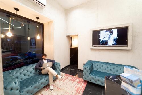 H.G. Boutique Toledo Napoli Centro - image 3