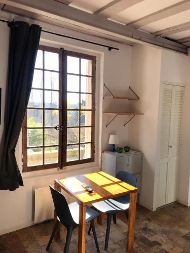 Appartement spacieux avec une vue sur Tours ( 38m²) -Gite de Bellevue