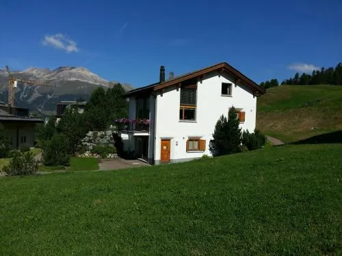 Chesa Ovelin in Pontresina, Schweiz
