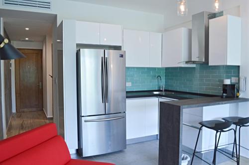BRAND NEW! Fully equipped studio right on 5th Ave