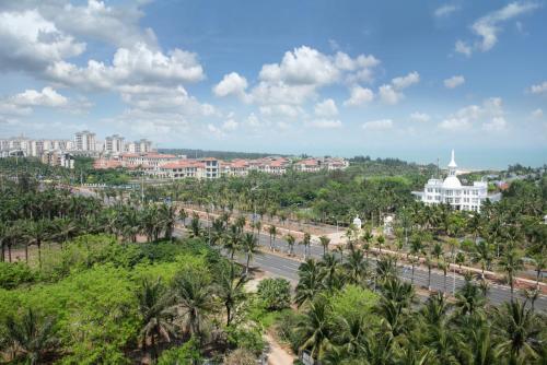 Holiday Inn Express Haikou West Coast, an IHG Hotel