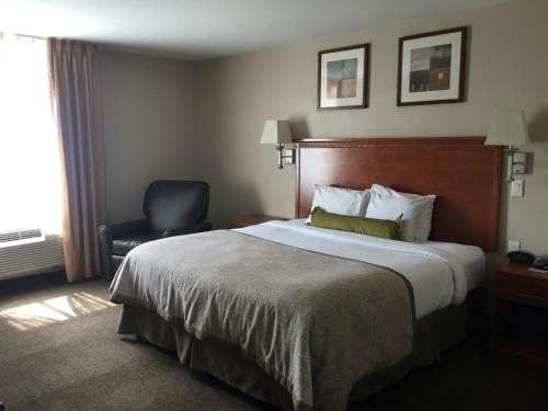 Candlewood Suites La Porte, an IHG Hotel