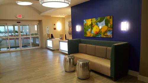 Előcsarnok, Holiday Inn Express Pearland By IHG in Pearland (Texas)