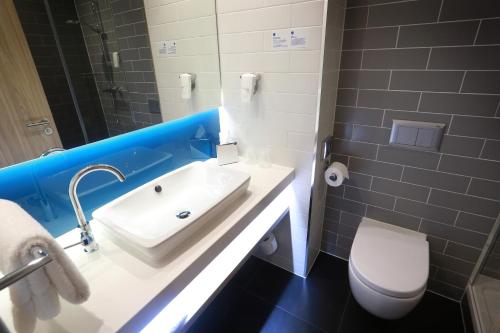 Banyo, Holiday Inn Express Manchester - TRAFFORDCITY in Old Trafford