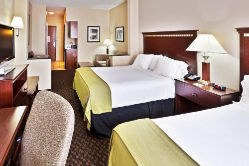 Holiday Inn Express & Suites - Miami, an IHG Hotel