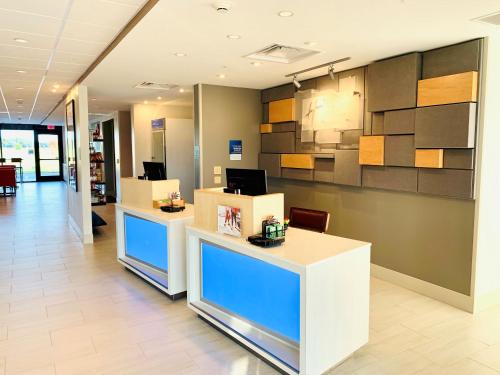 Holiday Inn Express & Suites - Middletown, an IHG Hotel in Middletown, USA