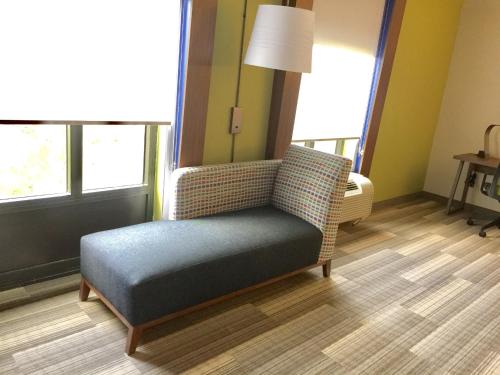 Holiday Inn Express & Suites Houston - Memorial Park Area an IHG Hotel - image 8