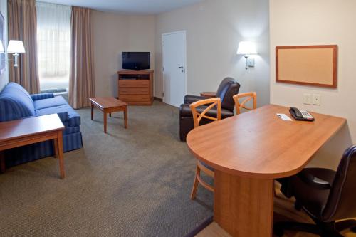 Candlewood Suites League City, an IHG Hotel