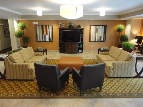 Candlewood Suites Houston The Woodlands, an IHG Hotel