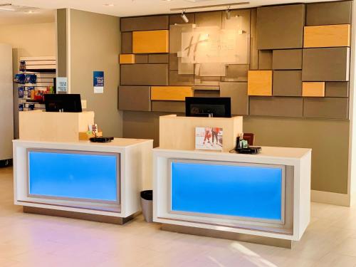 Holiday Inn Express & Suites - Middletown, an IHG Hotel in Middletown, USA