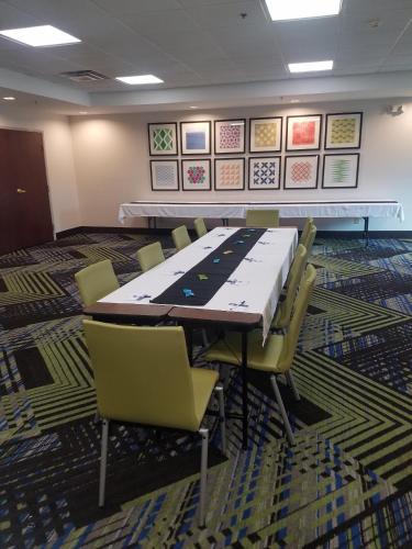 Holiday Inn Express Hotel & Suites Kingsport-Meadowview I-26 By IHG - 회의실/연회장