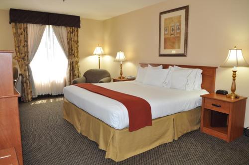 Holiday Inn Express Las Vegas-Nellis