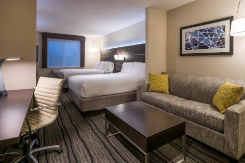 Holiday Inn Express Hotel & Suites Livermore