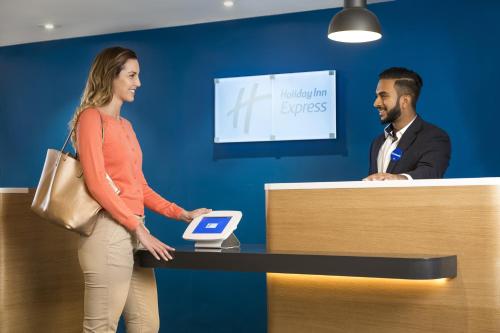 Holiday Inn Express Park Royal by IHG, Londýn (fotografie 10)