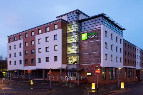 Holiday Inn Express Harlow, an IHG Hotel