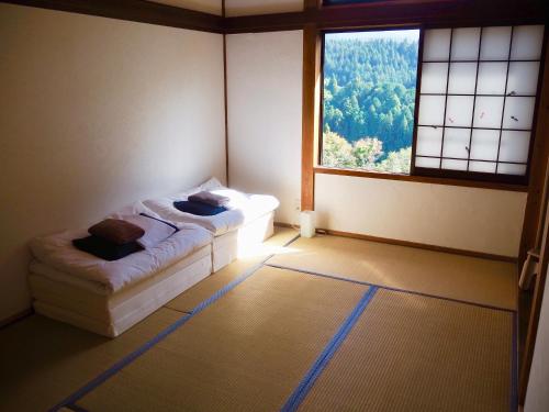 Twin Room with Mountain View