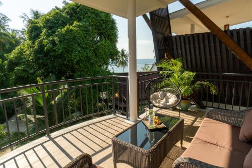 Facilities, Seaflower Bungalows in Haad Chao Phao