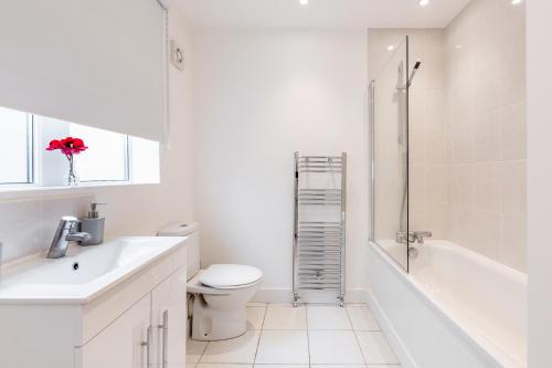 Modern 2-Bed, 2-Bath Bungalow, Dartford (foto 9)