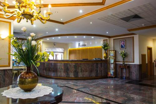 Canifor Hotel - image 10