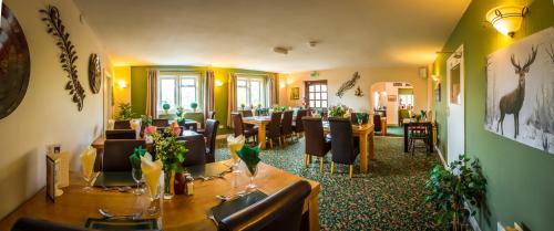 The Beacon & Railway Hotel in Haresfield