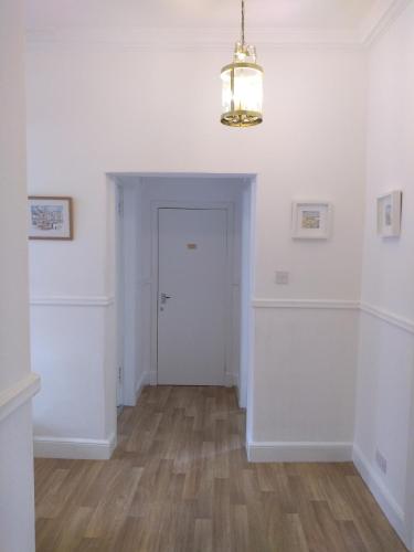 Picture of Stylish Two Bedroom Apartment In St Andrews Centre