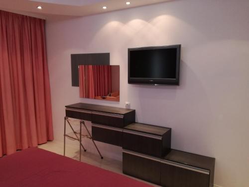 Apartment 33 in Hotel Iceberg, Боровец (фото 8)