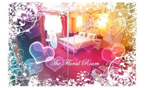 Deluxe Queen Room image 9