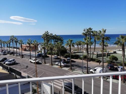 Estudio FARO TORROX-1ª línea playa, Malaga