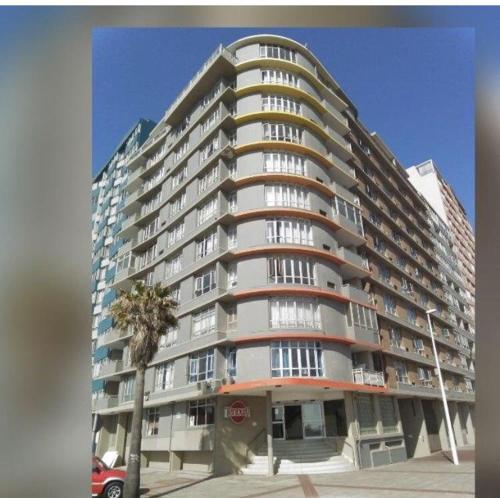 904 Tenbury Beach Apartment