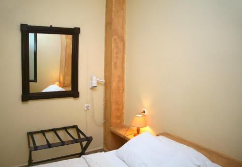 Special Offer - Double Room - Ground Floor image 5