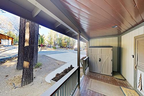 585 Golden West Drive Home - image 7